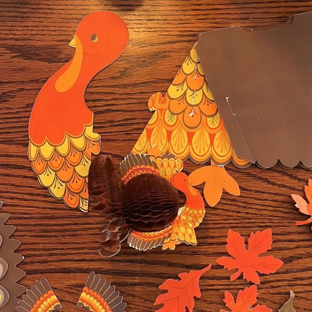 Vintage Hallmark honeycomb Thanksgiving turkey & Santa Christmas Card holder